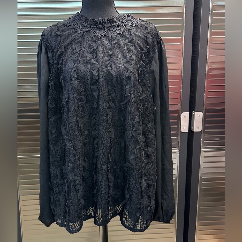 NWT ANDREE BY UNIT Black Lace Detailed Top Women’s 1X